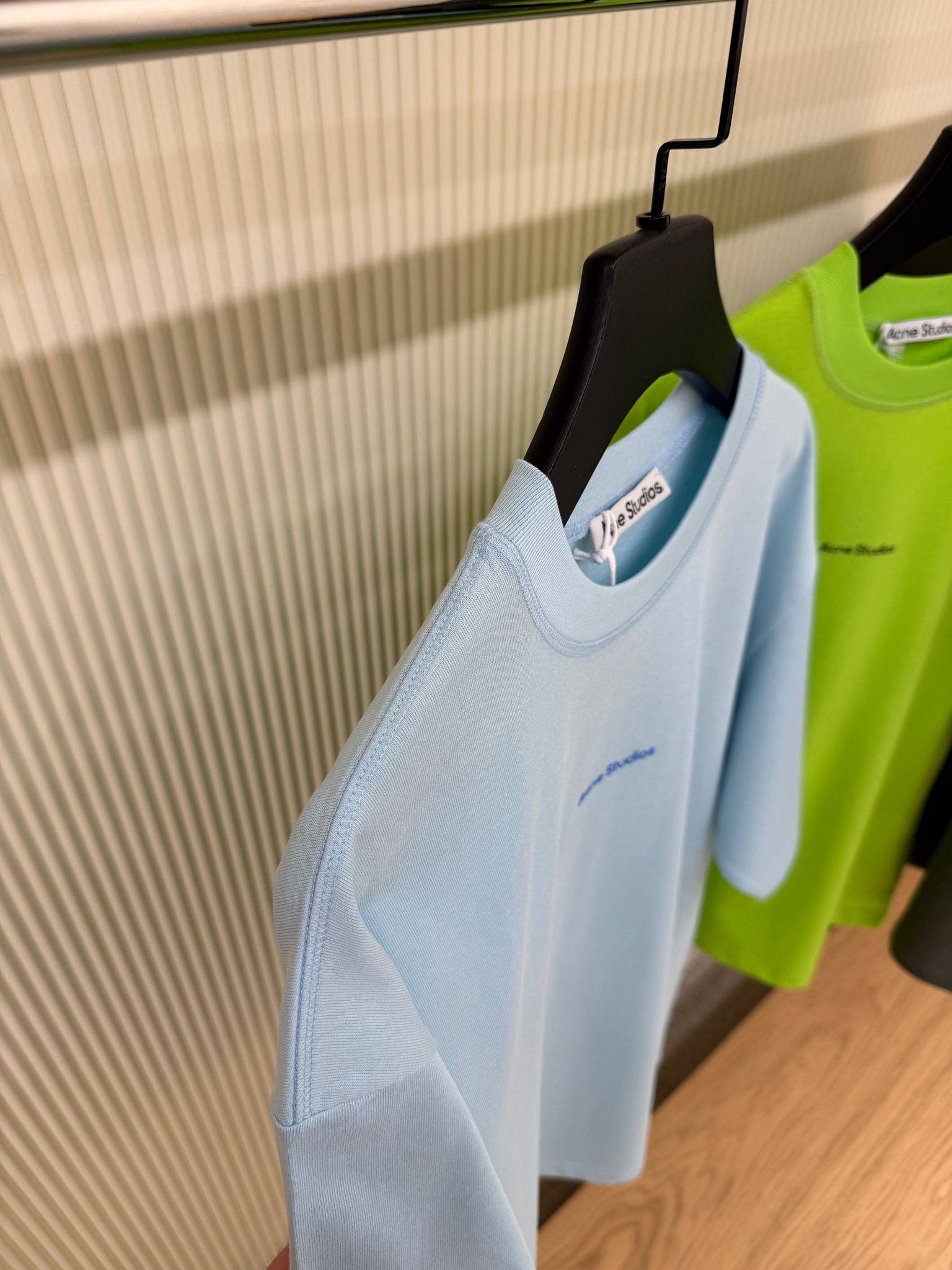 305611eb-3212-4d6b-b3b7-caeae1b17587