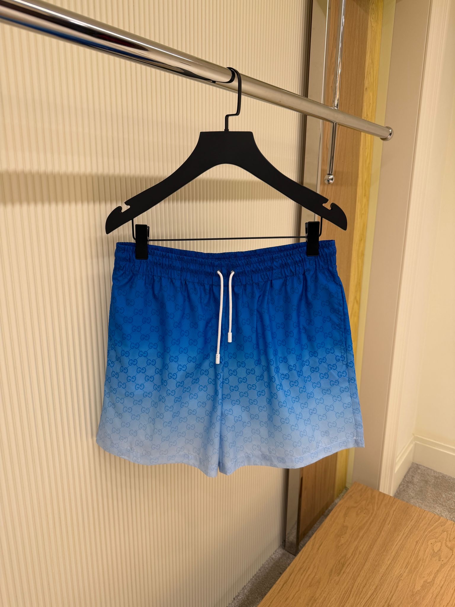 63eb0b5f-a09c-46af-bde6-b73fc3e1204a