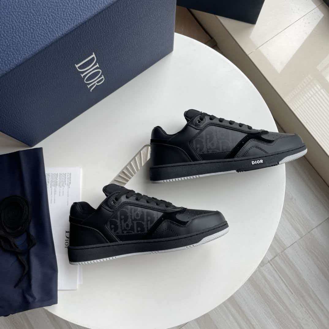 703