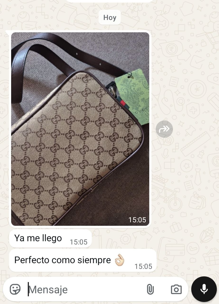 Fotografía del pedido y mensaje de un cliente de ENZOFASHO, 8 de 26