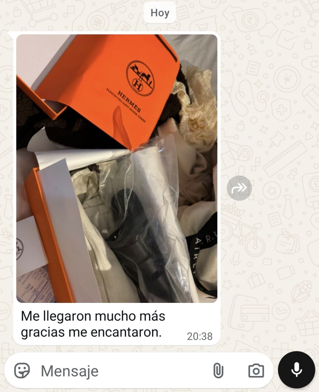 Fotografía del pedido y mensaje de un cliente de ENZOFASHO, 26 de 26
